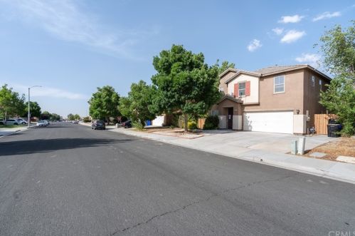 15109 Stable Ln, Victorville, CA 92394-7423