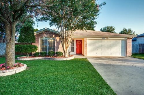 10813 Hornby St, Fort Worth, TX 76108-4516