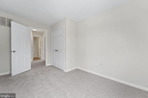 418 Deerpath Ave, Leesburg VA  20175-2517 exterior