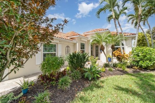 3861 Huelva Ct, Naples, FL 34109-0330