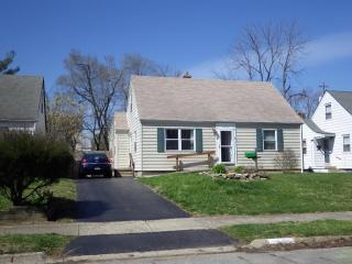 3451 Homecroft Dr, Columbus, OH 43224-3232