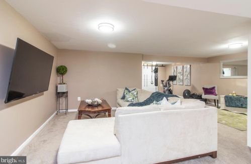 501 Hagey Pl, Collegeville PA  19426-2263 exterior