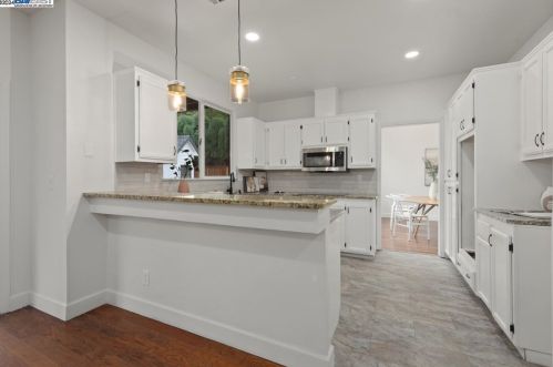 5358 Lakespring Dr, Oakley, CA 94561-3143