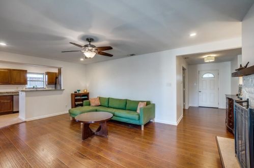 5710 Everglade Rd, Dallas TX  75227-2823 exterior