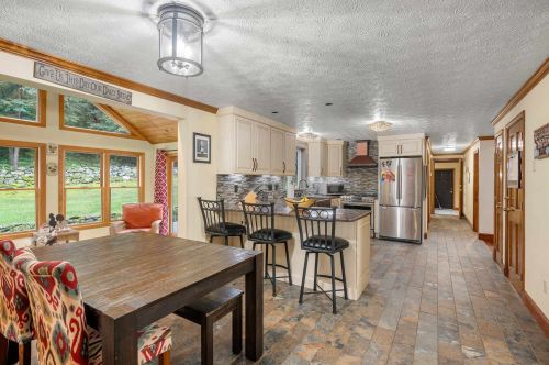26 Deacon Ln, Hollis NH  03049-6321 exterior