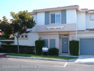 9472 Compass Point Dr, San Diego CA  92126-5580 exterior