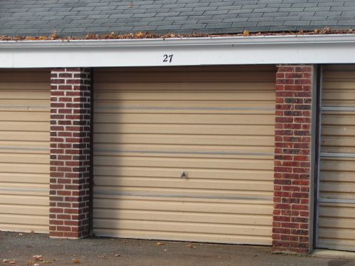 34 Manor Dr, Tinton Falls NJ  07712-2568 exterior