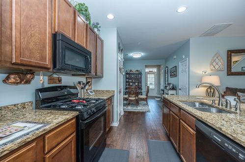 270 Chemistry Cir, Ladson SC  29456-5260 exterior