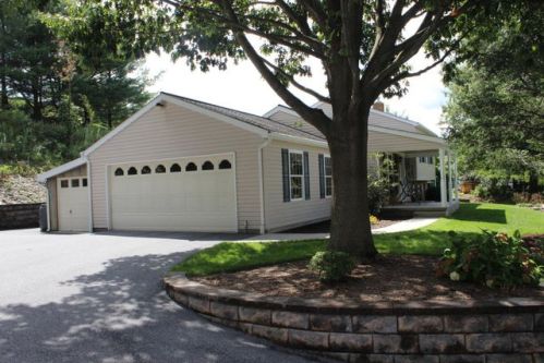 420 Hopeland Rd, Schoeneck, PA 17578-9797