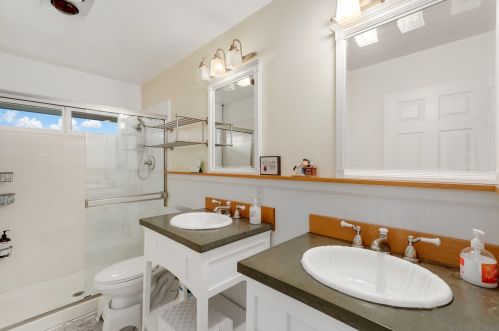 1322 Hamilton Ln, Escondido CA  92029-4316 exterior