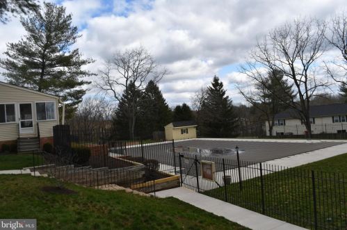 132 Bancroft Rd, Lansdale, PA 19446-4911