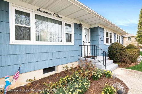1703 Maxwell Dr, Belmar, NJ 07719-3851