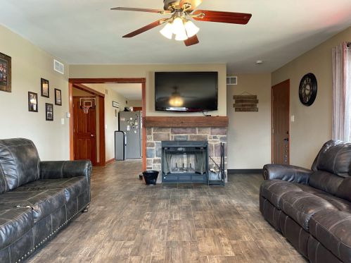 820 18th Ave, West Bend, WI 53090-2319