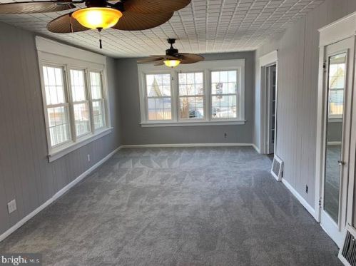 112 White Ave, Boothwyn PA  19061-4342 exterior