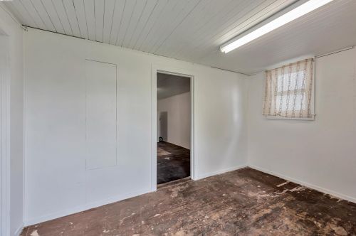 2031 103rd Ave, Oakland CA  94603-3325 exterior