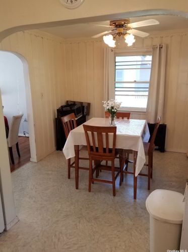 76 Malts Ave, West Islip NY  11795-2508 exterior