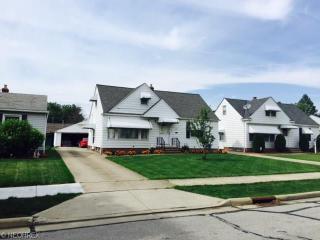 30173 Truman Ave, Willowick, OH 44092-1725