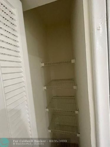 9667 15 Ct, Hollywood FL 33024-4429 exterior