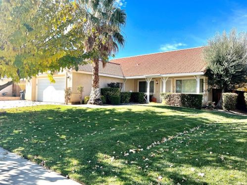15564 Amber Pointe Dr, Victorville, CA 92394-5576