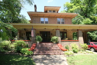 612 Poplar St, Paris, TN 38242-3440