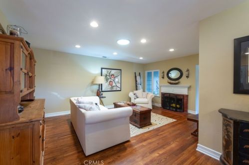 2802 Josie Ave, Long Beach CA 90815-1514 exterior