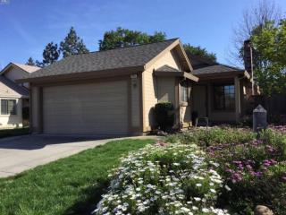 512 Eldridge Ave, Vacaville CA  95688-2645 exterior
