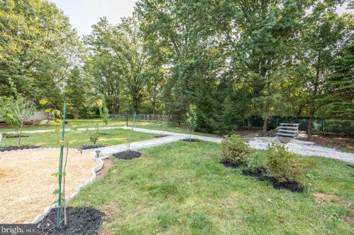 1700 Morgan Ln, Collegeville PA  19426-2859 exterior