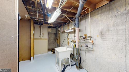 975 Carvel Dr, Dover DE  19901-6685 exterior