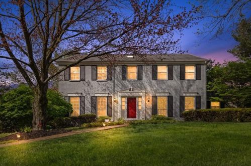 405 Wickford Dr, Pittsburgh, PA 15238-2533