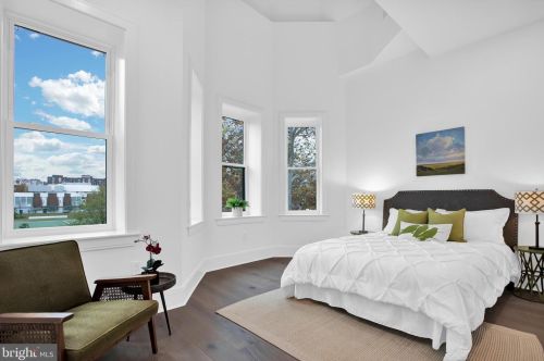 3125 11th St, Washington DC  20010-2401 exterior