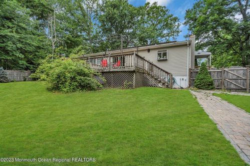 1001 Woodlane Rd, Jackson Twp NJ  08527-1555 exterior