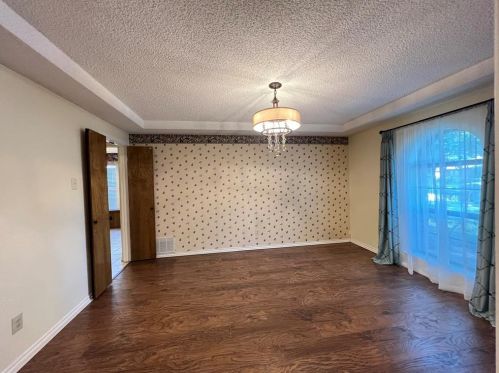 1326 Mackie Dr, Richardson TX  75081-4531 exterior