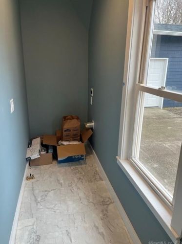 18 Leyden St, Putnam CT  06260-1718 exterior