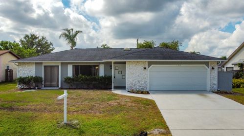 768 Albatross Ave, Fort Pierce, FL 34983-3942