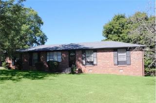 528 Paula Dr, Clarksville, TN 37042-6148