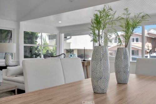 307 Fernando St, Newport Beach CA  92661-1236 exterior