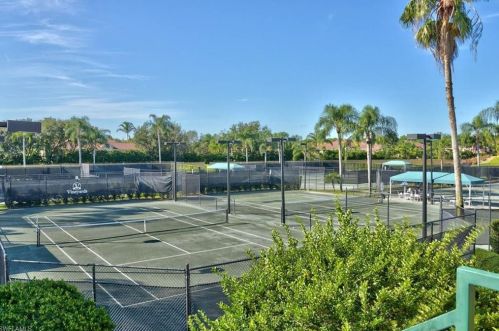 6135 Montelena Cir, Naples FL  34119-4793 exterior