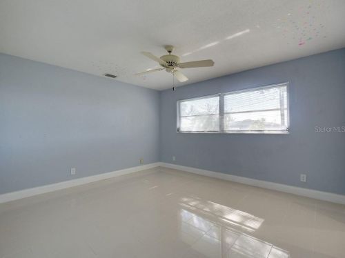 8296 33rd Ave, Saint Petersburg FL  33710-2218 exterior