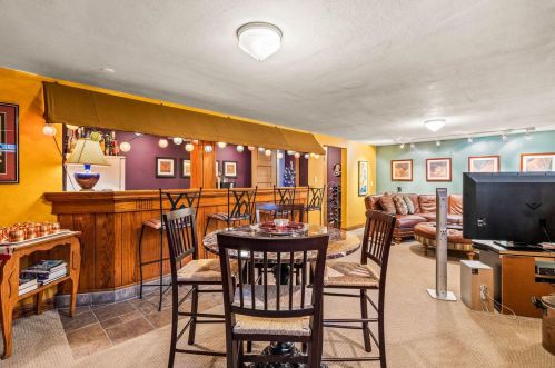 3164 51 Blvd, Milwaukee WI 53216-3236 exterior