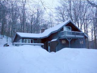306 Alpine Dr, Sherburn, VT 05751