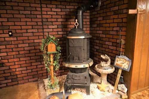 1963 Wood Ln, Green Bay WI  54304-1915 exterior