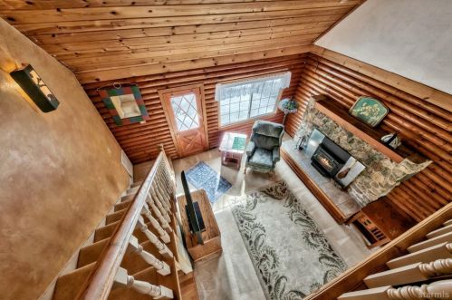 1860 F St, South Lake Tahoe CA  96150-3630 exterior