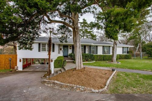 1805 Elmwood Blvd, Dallas, TX 75224-1004