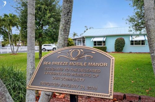 10885 Federal Hwy, Hobe Sound FL  33455-5014 exterior