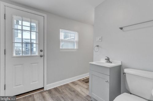 3073 Aramingo Ave, Philadelphia PA 19134-4315 exterior