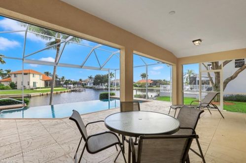 1632 Villa Ct, Marco Island, FL 34145-5135