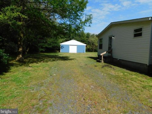 35353 Dannys Dr, Laurel DE  19956-3311 exterior