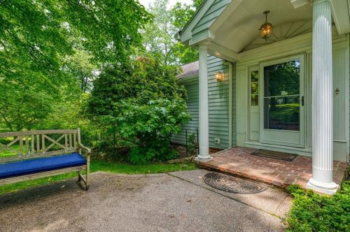 101 Lee Rd, Sewickley, PA 15143-9319