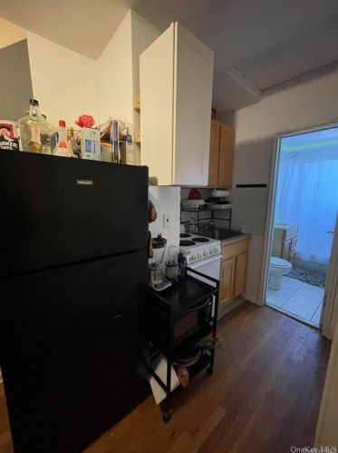 668 236 St, Bronx NY  10466-1718 exterior