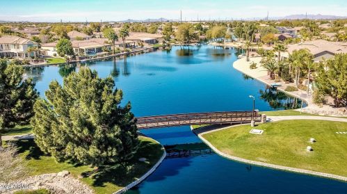 422 Mead Dr, Chandler, AZ 85249-5330